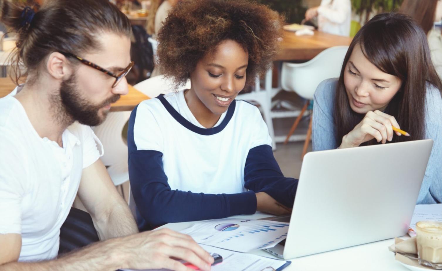 Workshop analisis fundamental saham di Indonesia